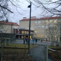 [:sv]Åshöjdens grundskola, Helsingfors[:]
